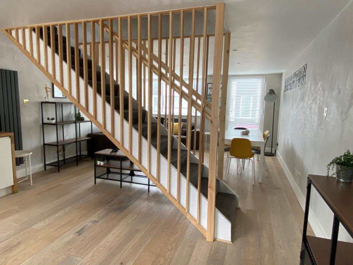 Entire Apartment In The Heart Of Brighton Lanes ภายนอก รูปภาพ