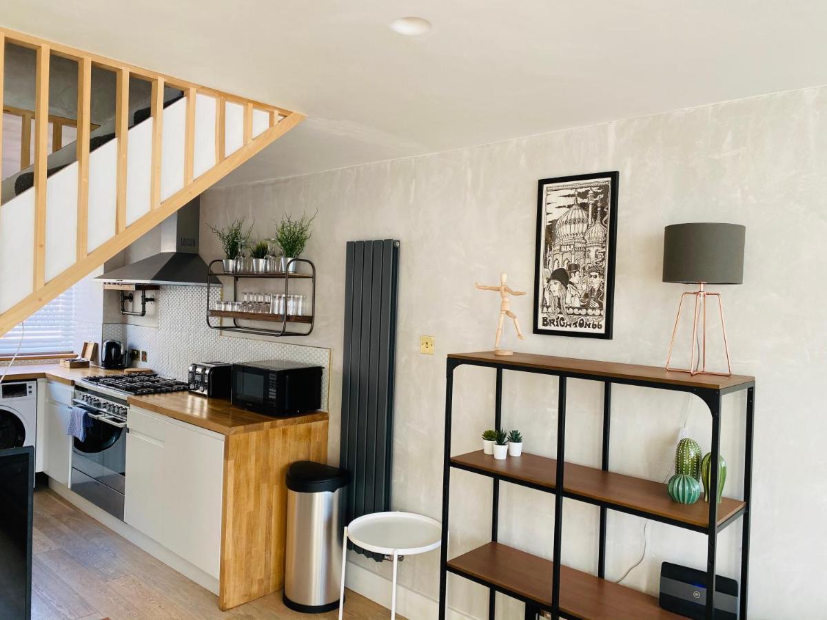 Entire Apartment In The Heart Of Brighton Lanes ภายนอก รูปภาพ