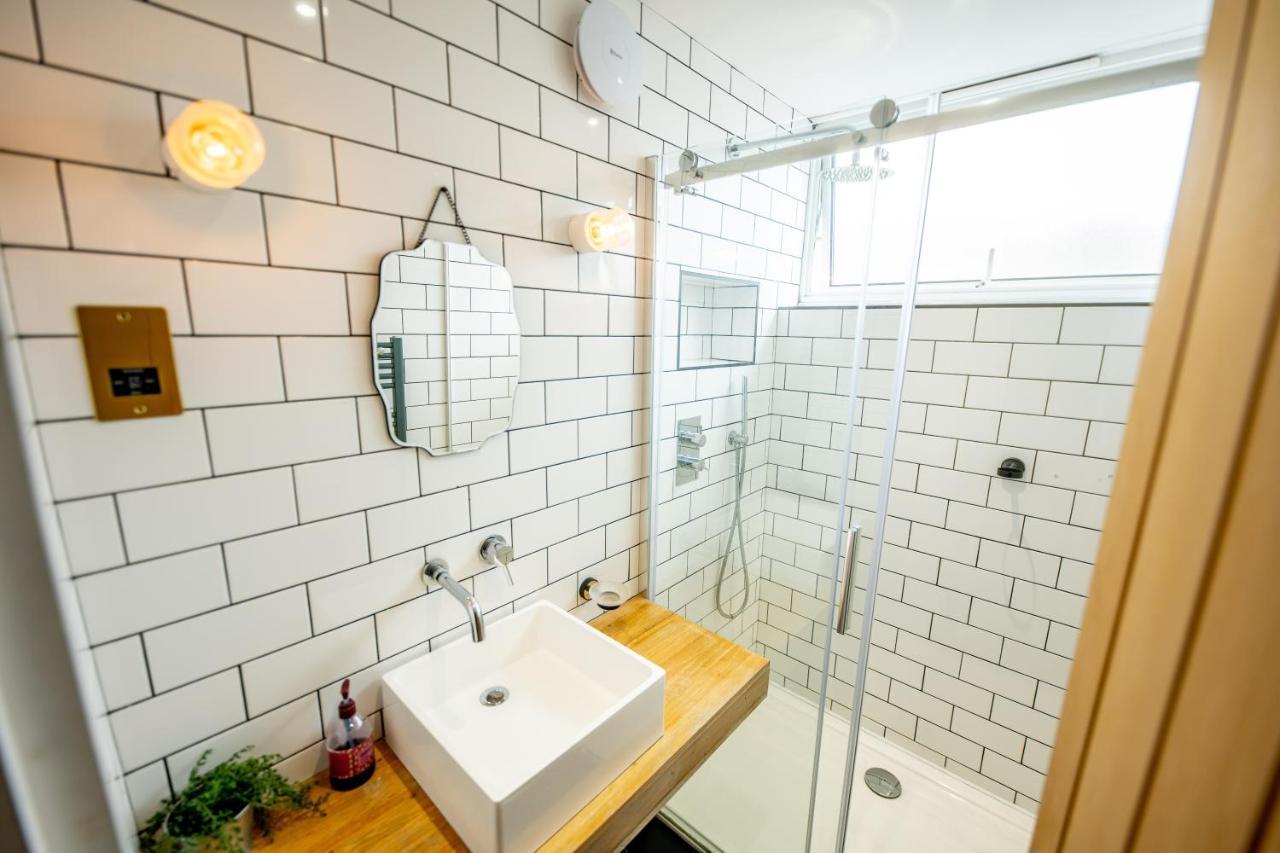 Entire Apartment In The Heart Of Brighton Lanes ภายนอก รูปภาพ